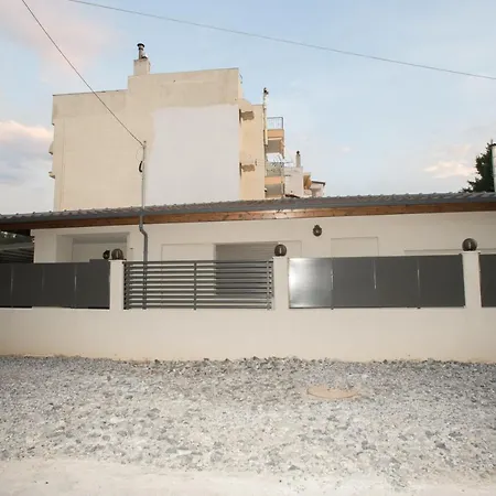 Dolphin Villa Peraía