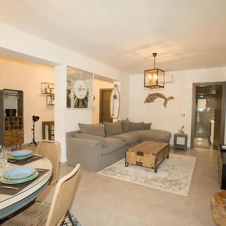 Dolphin וילה Peraía